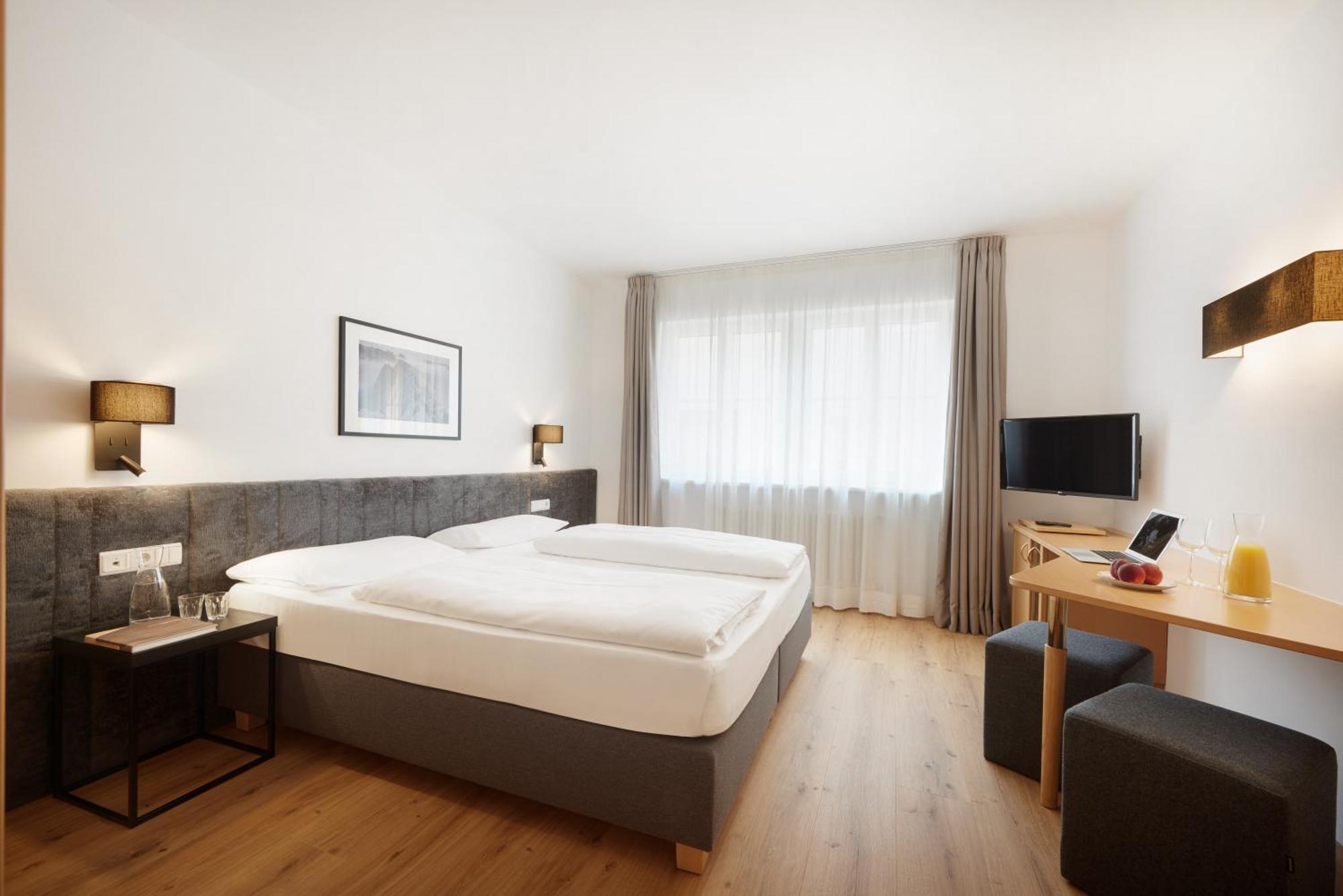 Hotel Goldene Rose 브루니코 외부 사진