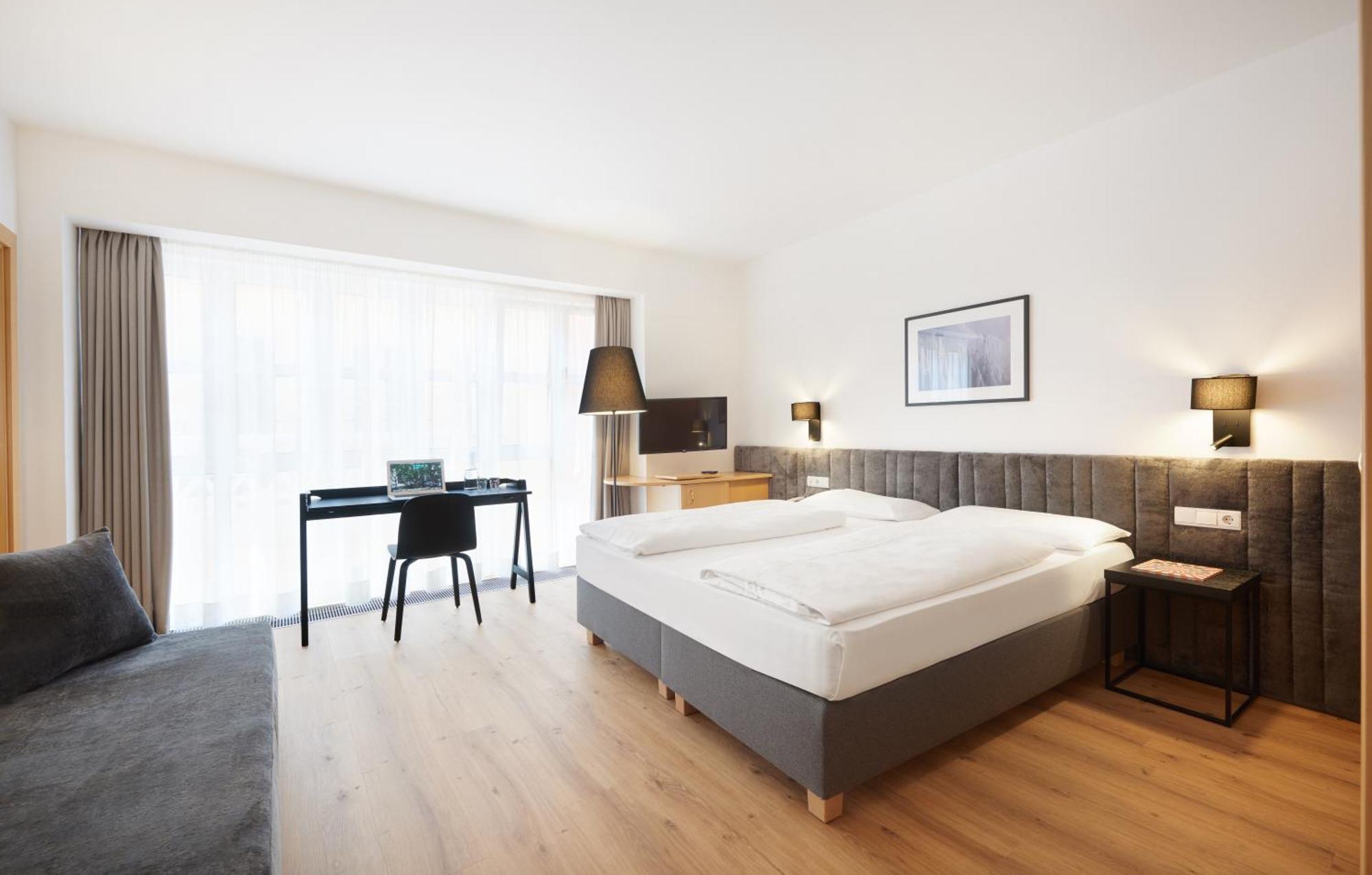 Hotel Goldene Rose 브루니코 외부 사진