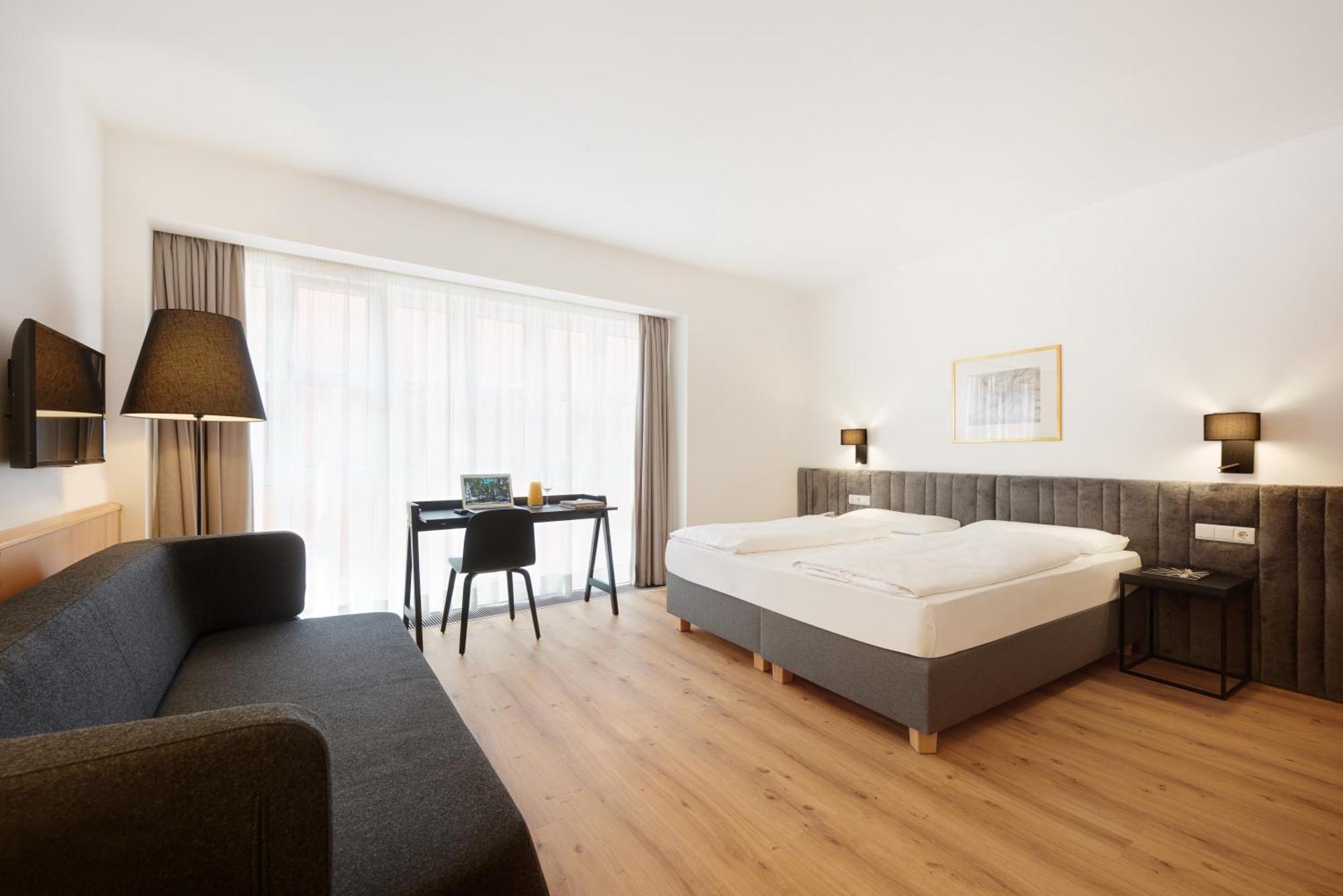 Hotel Goldene Rose 브루니코 외부 사진