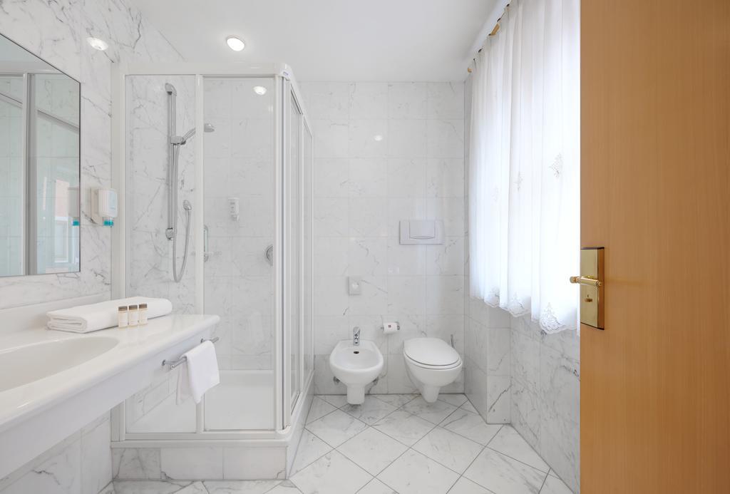 Hotel Goldene Rose 브루니코 외부 사진